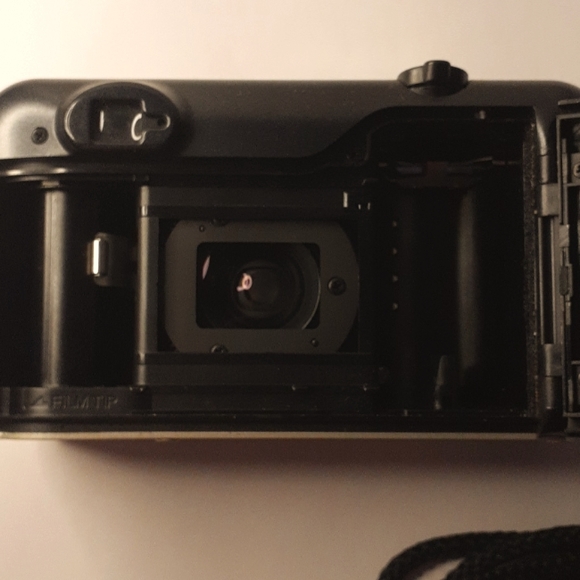 Konica Z - Up Super Point and shoot 35 mm film camera Untested - Picture 10 of 13